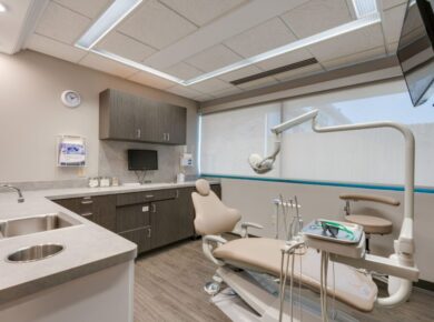 کلینیک دندانپزشکی آرمانی