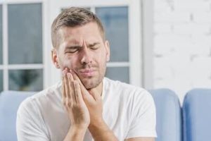 چگونه از شر دندان‌درد در خانه‌نشینی کرونایی خلاص شویم؟