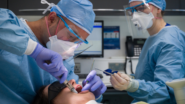 آنچه دندانپزشکان باید در مورد کووید-۱۹ بدانند| بخش دوم